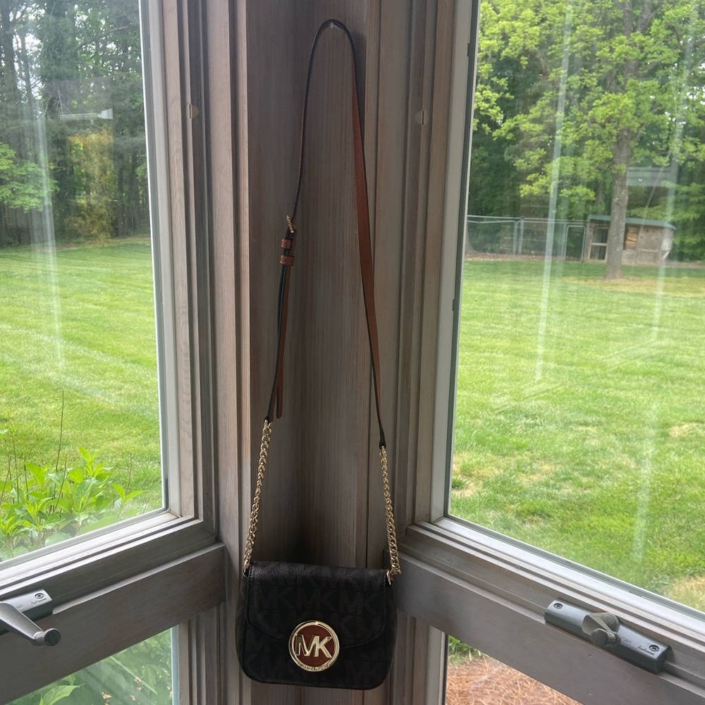 MK cross body small
